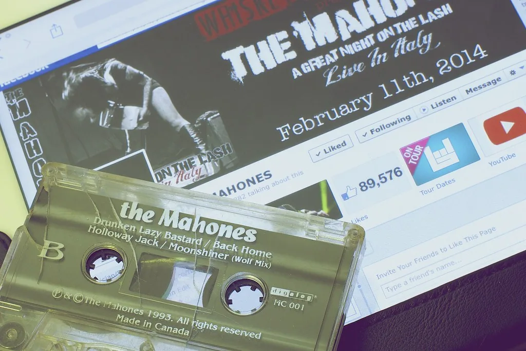 Rock cassette facing digital platforms Rock cassette facing digital platforms