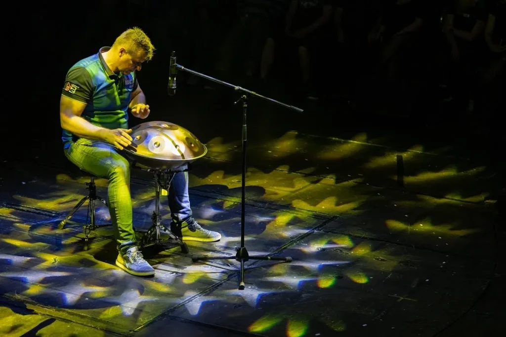 Les techniques de jeu avancées au handpan